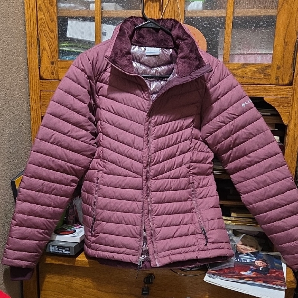 Columbia Women's Quilted Puffer Jacket - Dusty Rose Excellent Condition